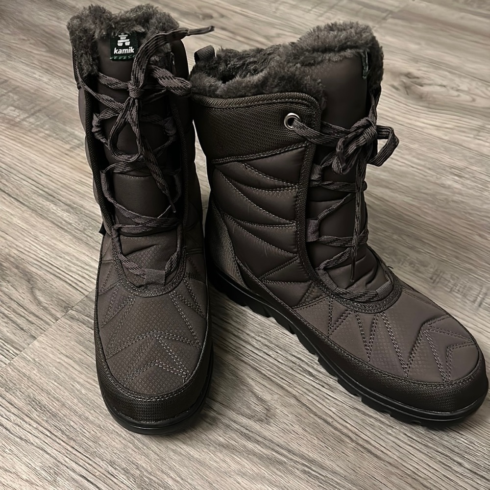 Woman’s Kamik Winter Boots